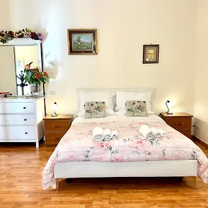 Apartment Loft Florentia, Prato (Prato)